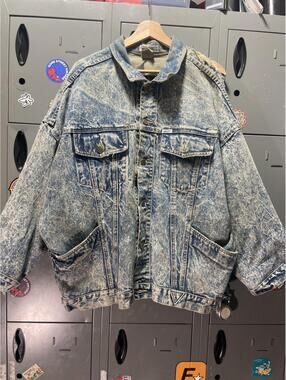 Vintage 80s Guess trucker jacket type 3 denim thrashed